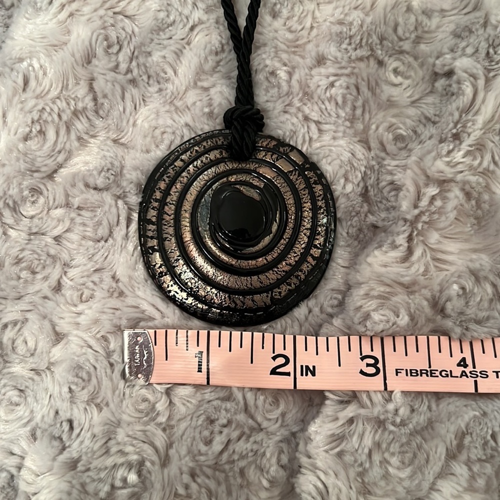 Vintage Antica Murrina Venezia Black Round Pendant Necklace BNIB - Picture 5 of 10